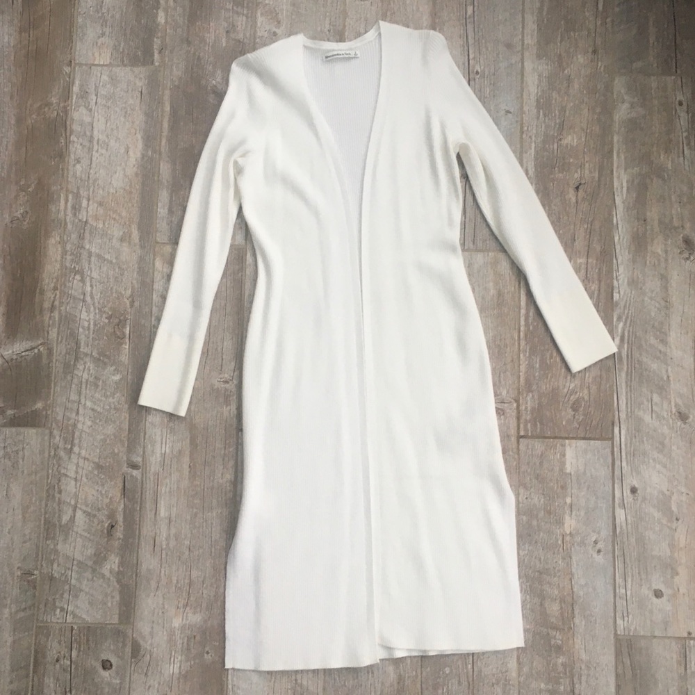 Abercrombie Duster Cardigan in cream